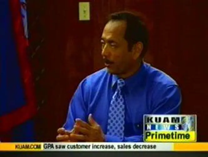 Cruz lauds Calvo's courage for Bill 34